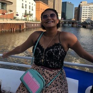 Meet your Posher, Mikayla